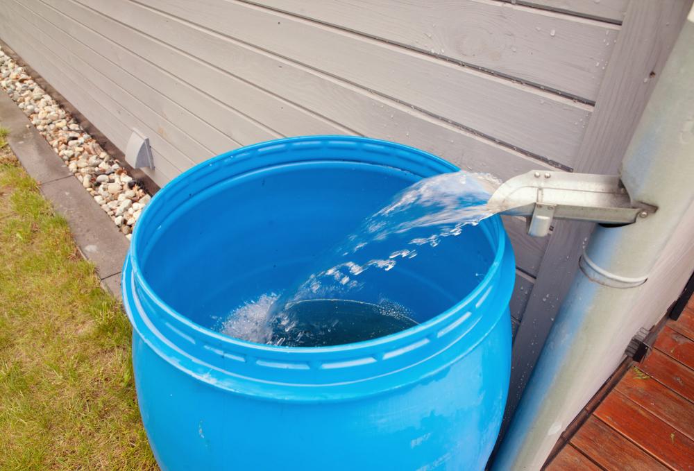 récupération-d'eau-de-pluie-bleu